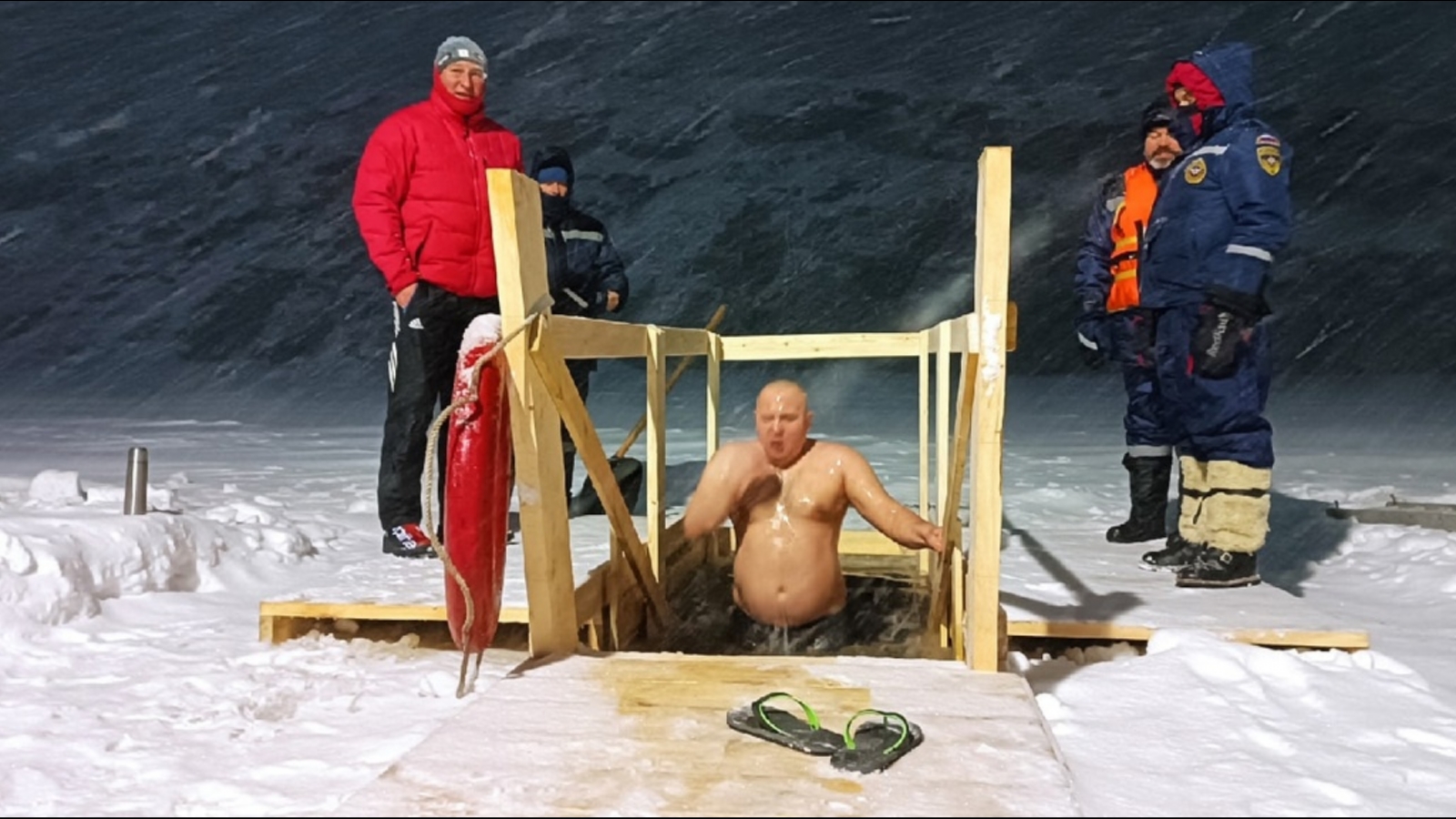 В Снежногорске украли купель для Крещенских купаний