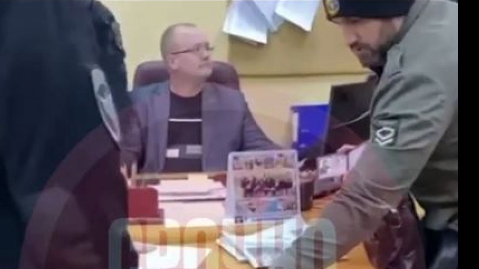 Telegram: В Мурманске задержали за взятку чиновника [видео]
