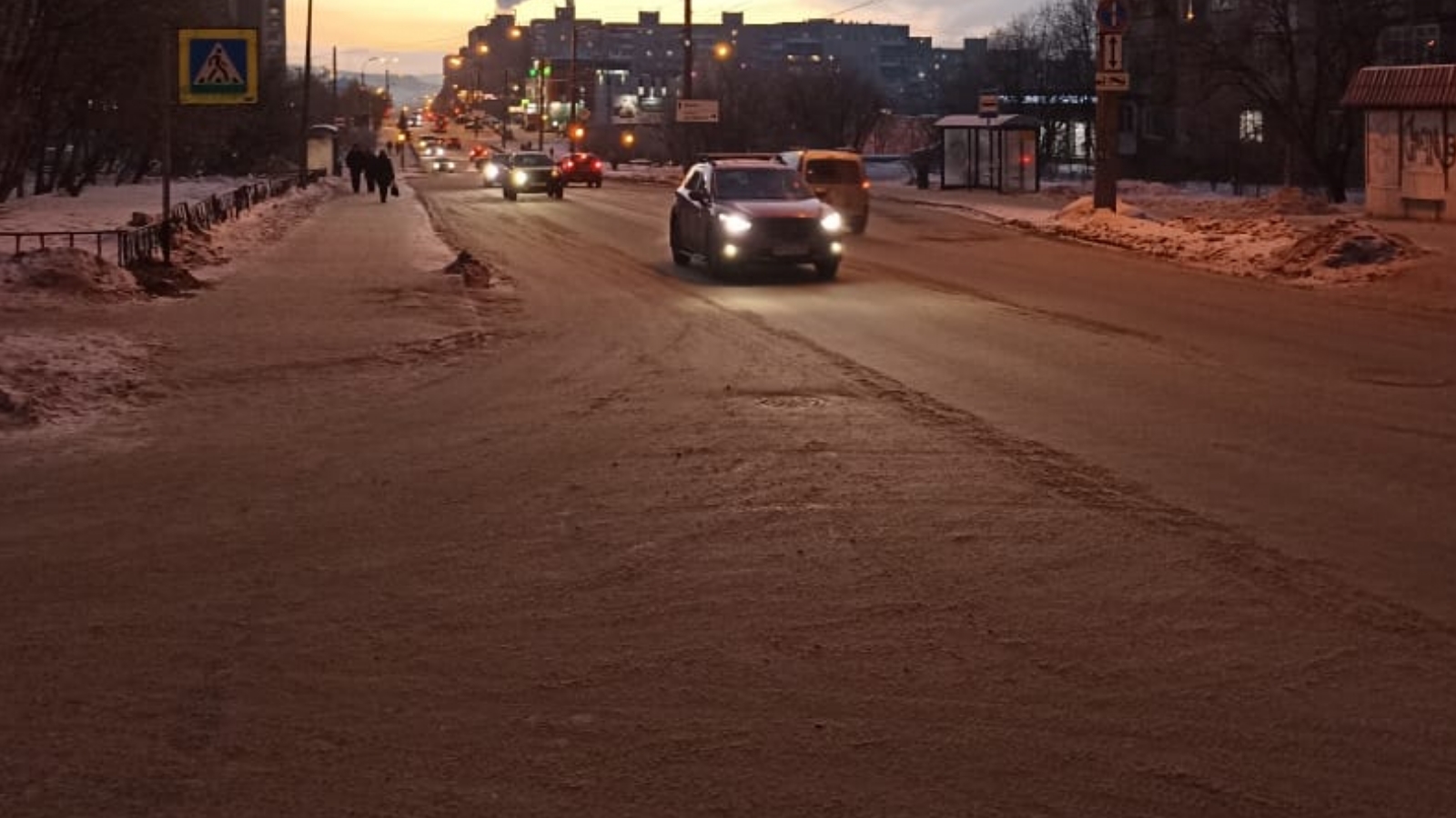На Дзержинского в Мурманске запретили движение авто