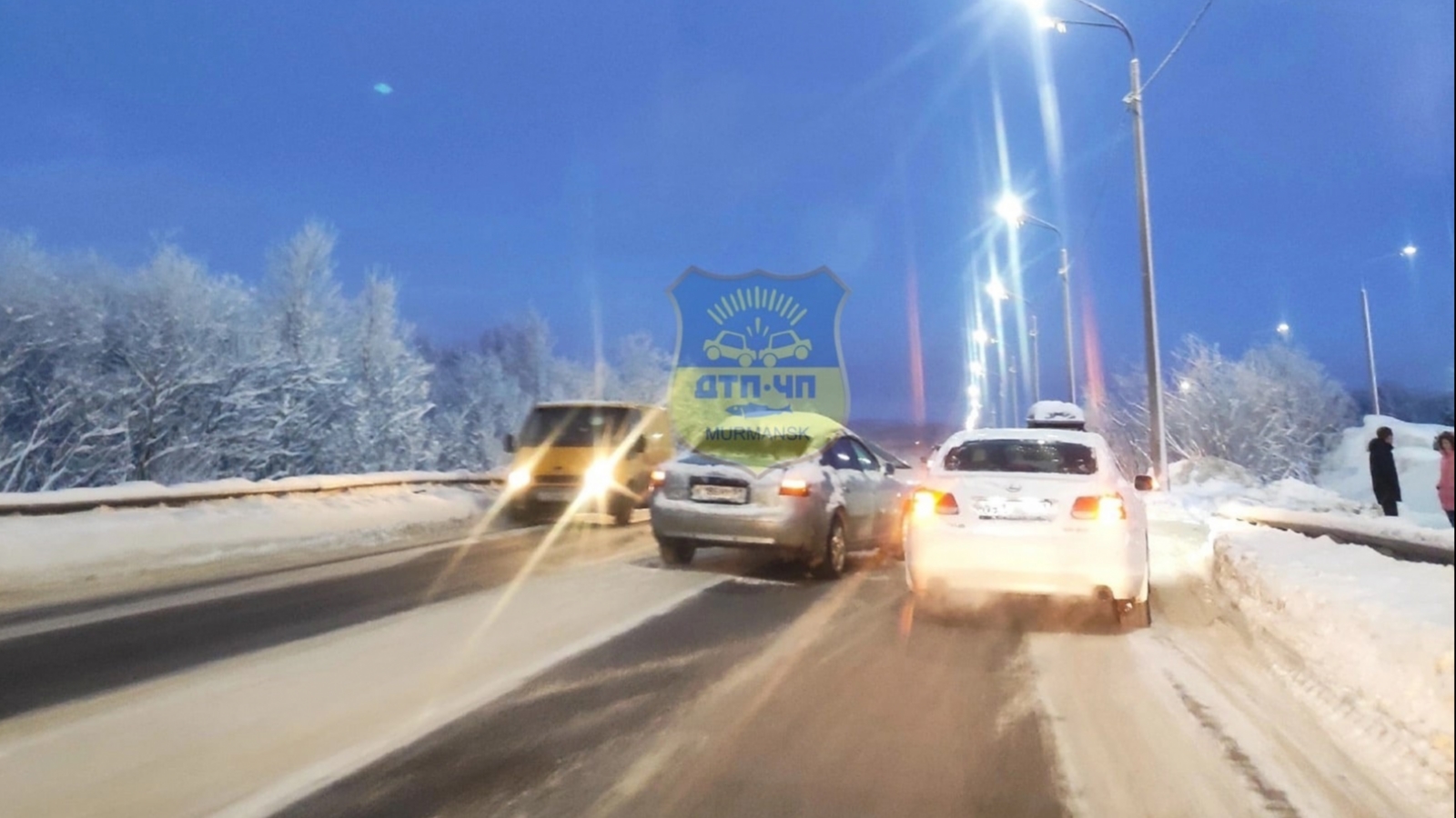 На Рогозерской в Мурманске возникла пробка из-за ДТП