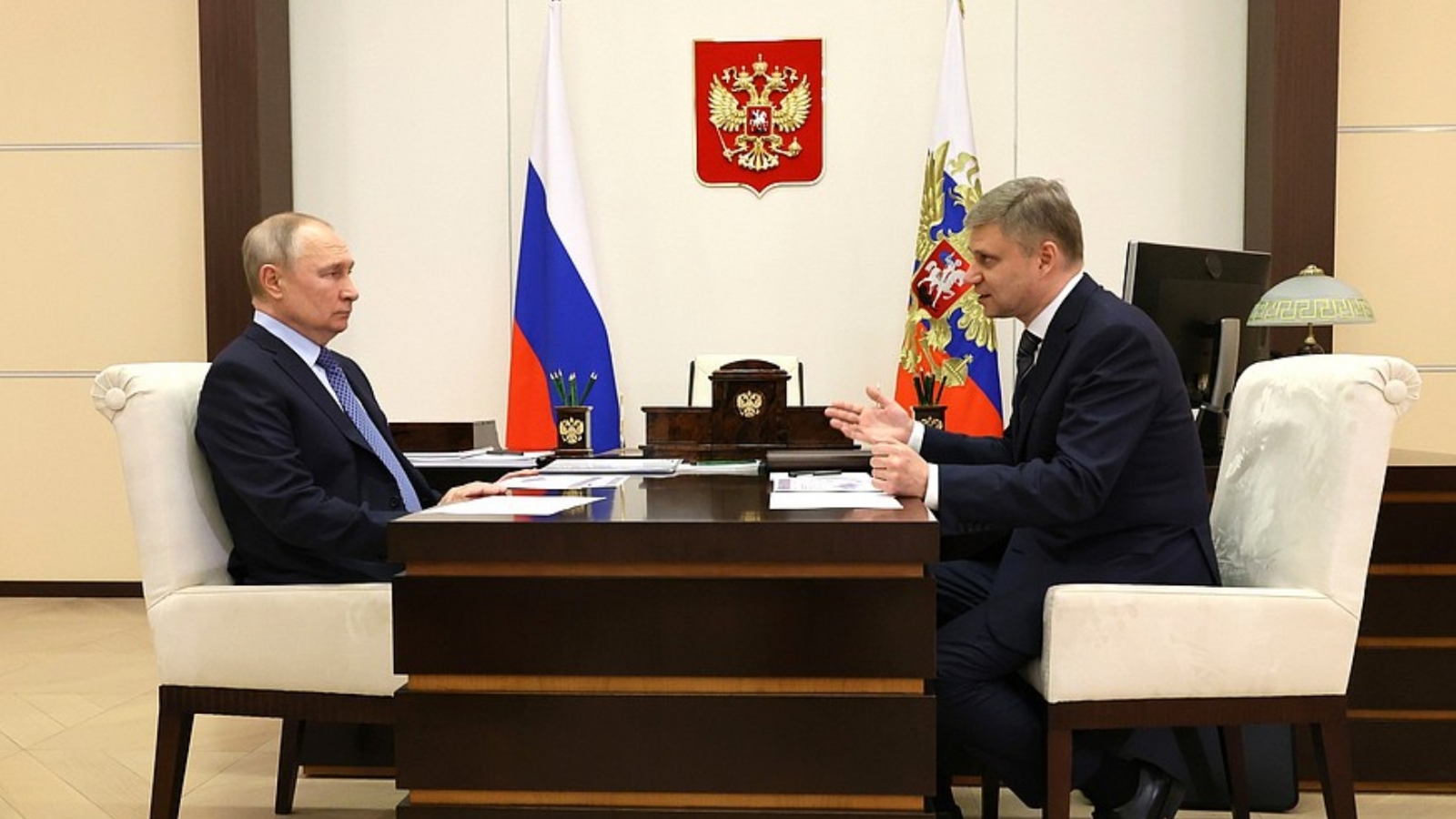 Глава РЖД назвал Путину дату начала движения в Мурманском транспортном узле
