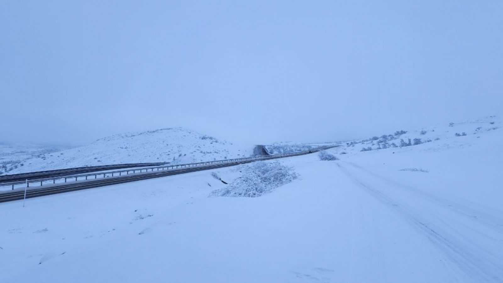 На севере Мурманской области закрывают дорогу