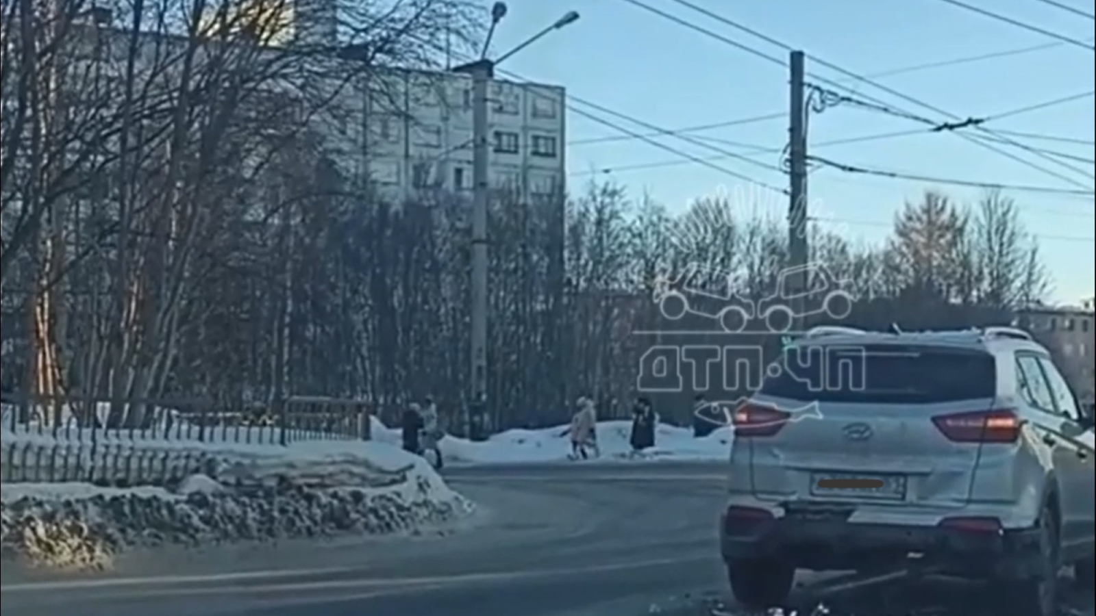 Из-за аварии в Мурманске возникла пробка [видео]