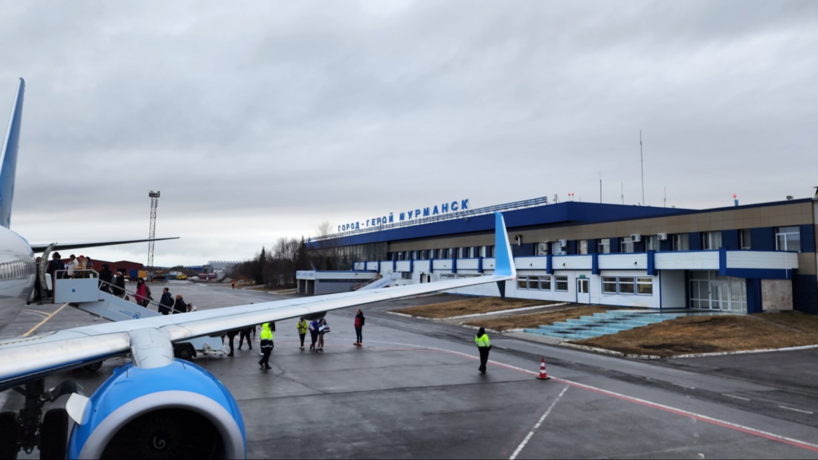 Автобус для мурманского аэропорта привезут из Новосибирска