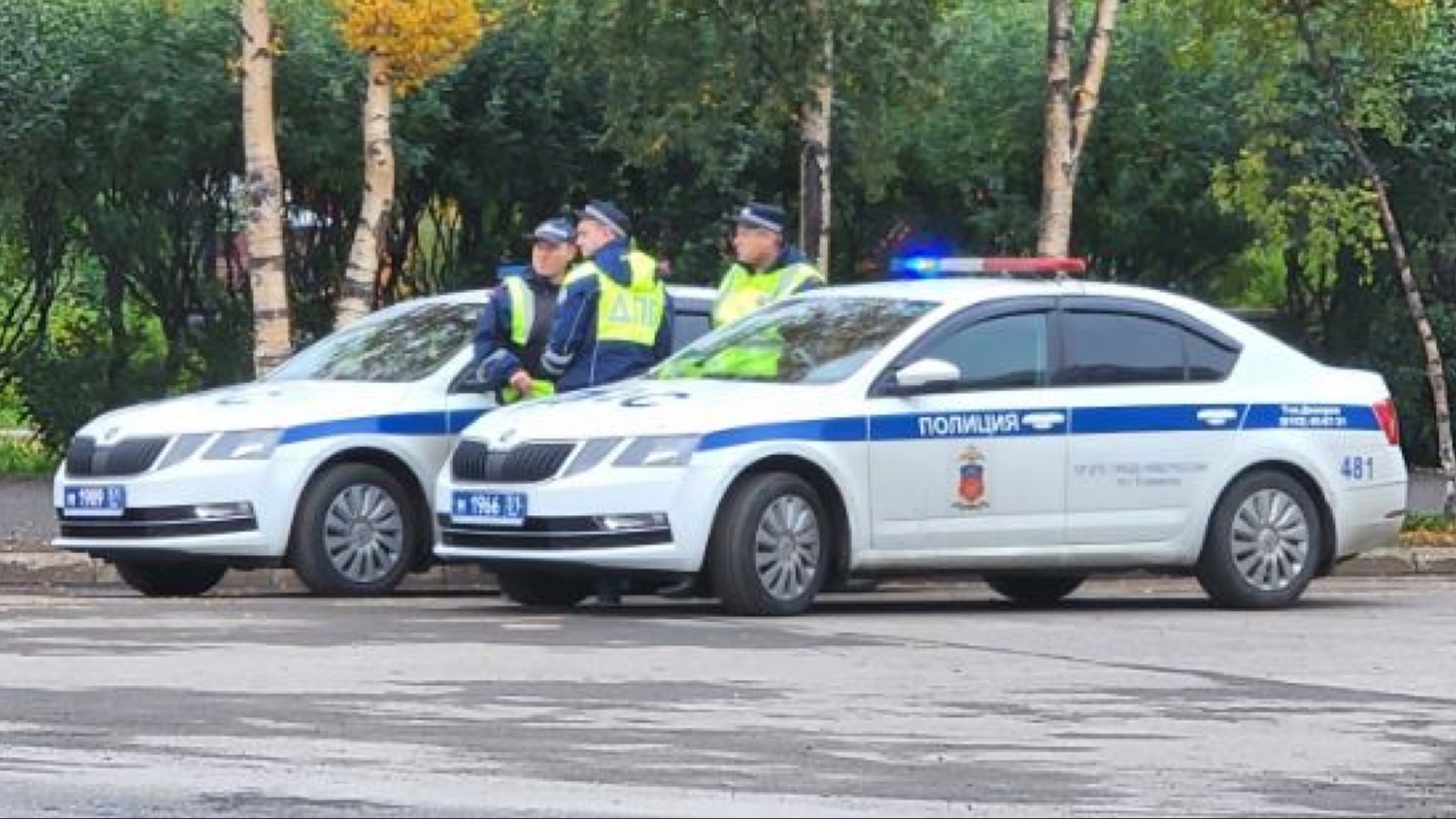 Лишённый прав пьяный водитель на угнанной машине попал в аварию в Мурманске