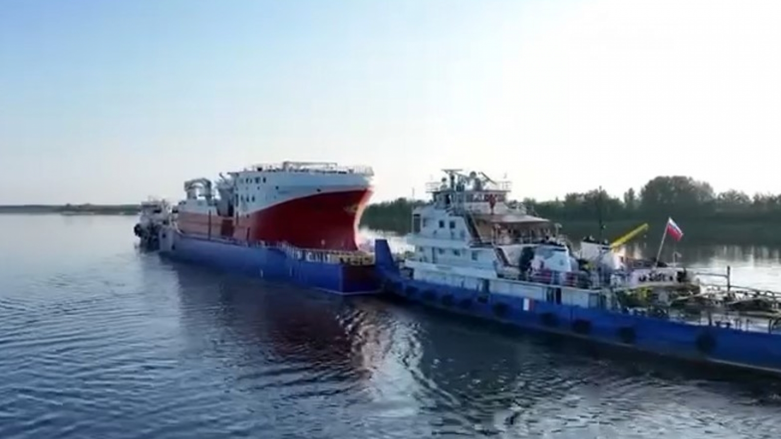 Краболов «Вайгач» отправился из Нижнего Новгорода на Балтику [видео]