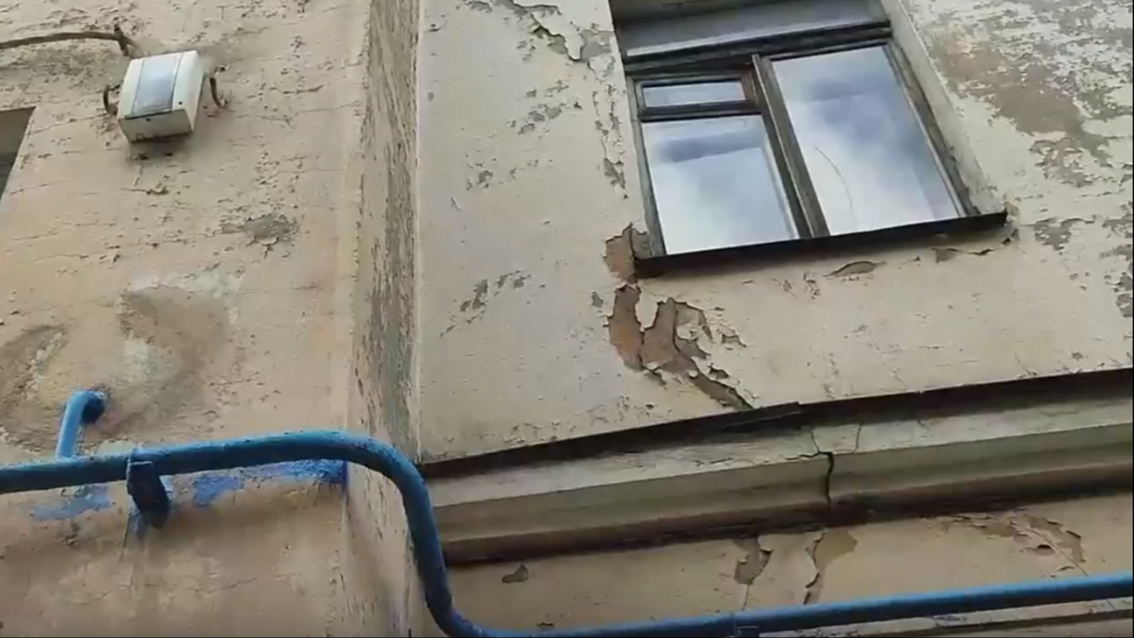 В Мурманске разваливается знаменитый «Дом врача» [видео]