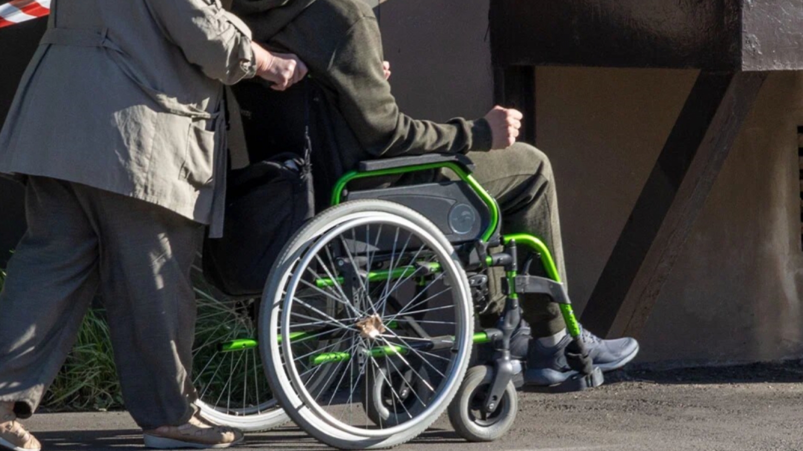 Инвалидам в Мончегорске выделили парковочные места