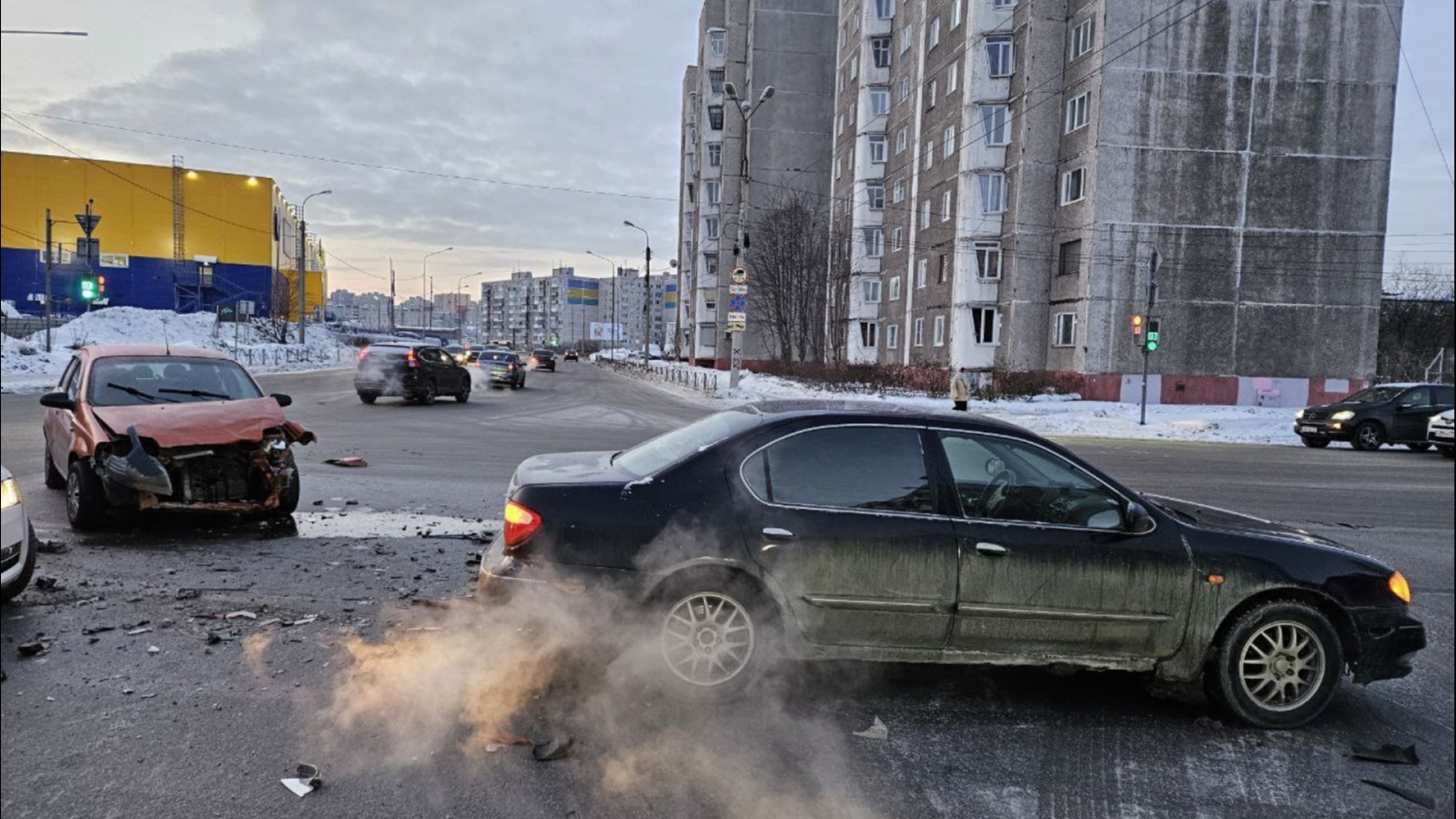 На Рогозерской в Мурманске пострадал водитель в ДТП - Мурманское  Информационное агентство СеверПост.ru