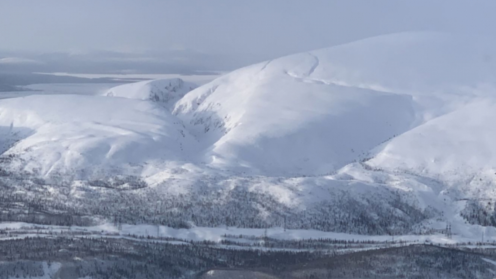 В Хибинах объявили высокую степень лавинной опасности
