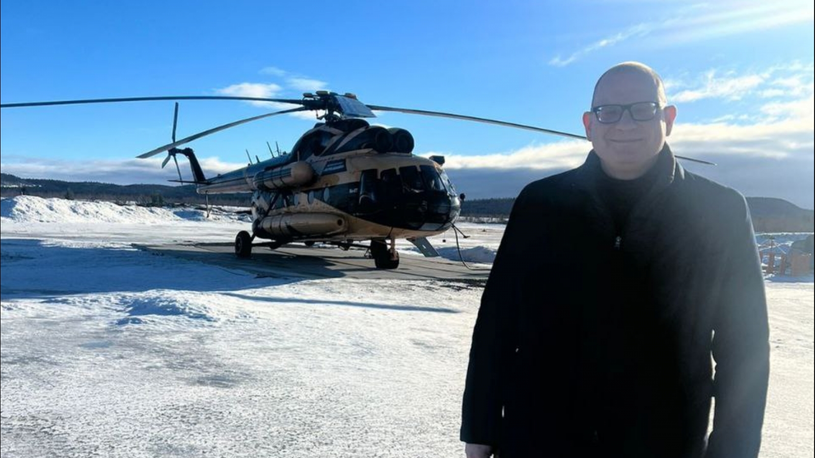 Чибис и Долгов в рабочей поездке по Мурманской области передвигаются на вертолёте