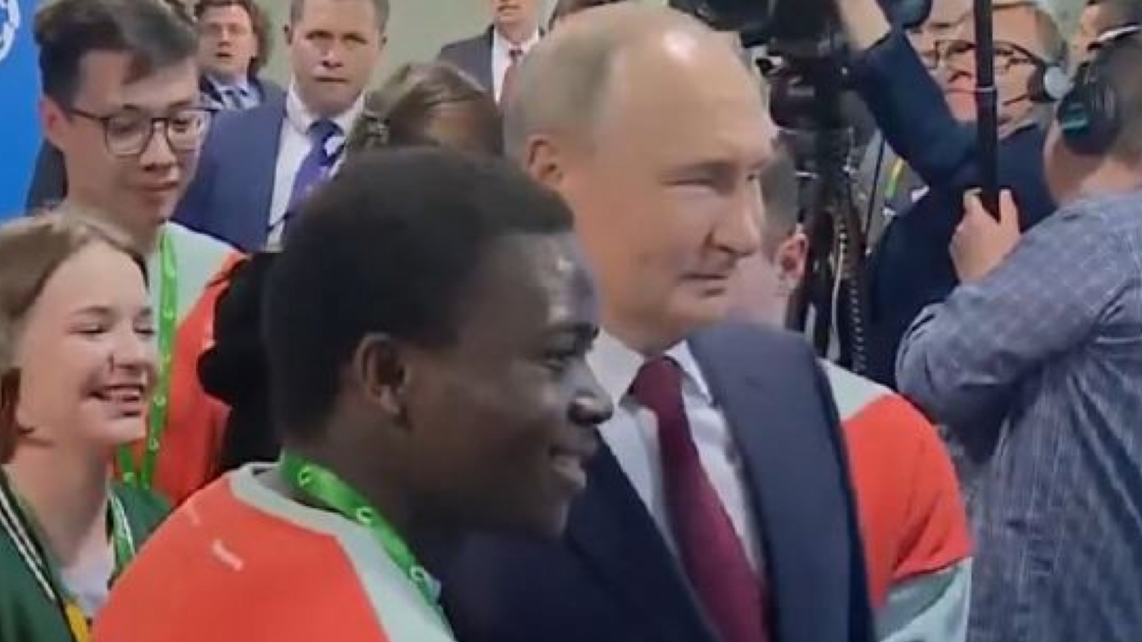 Чернокожий студент из Апатитов встретился с Владимиром Путиным