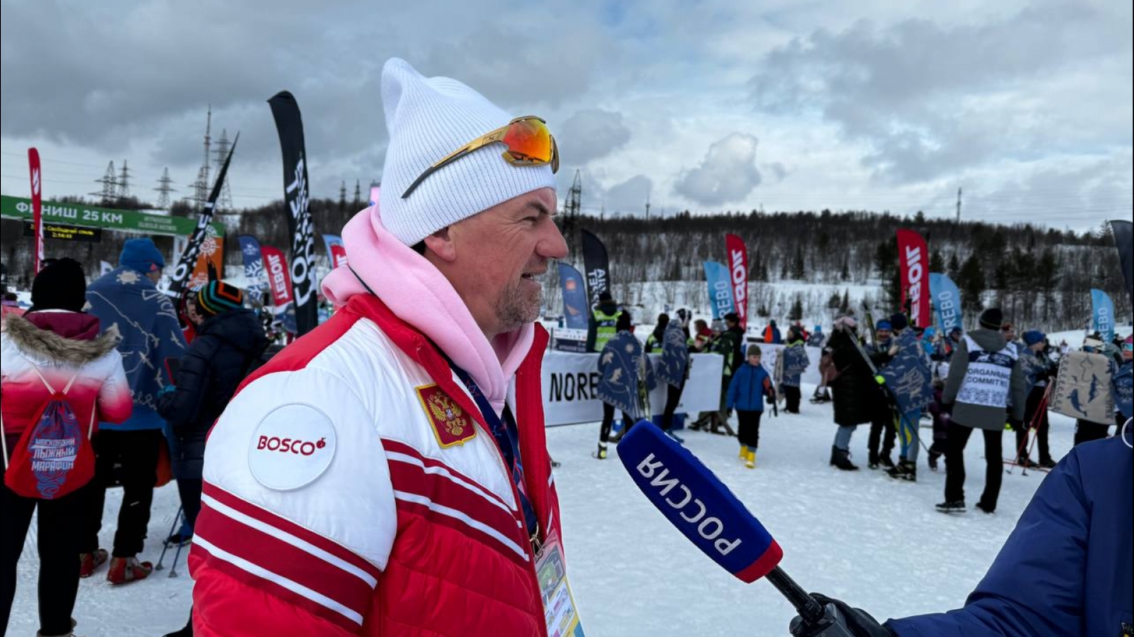 У президента серии лыжных марафонов России не поехали лыжи в Мурманске
