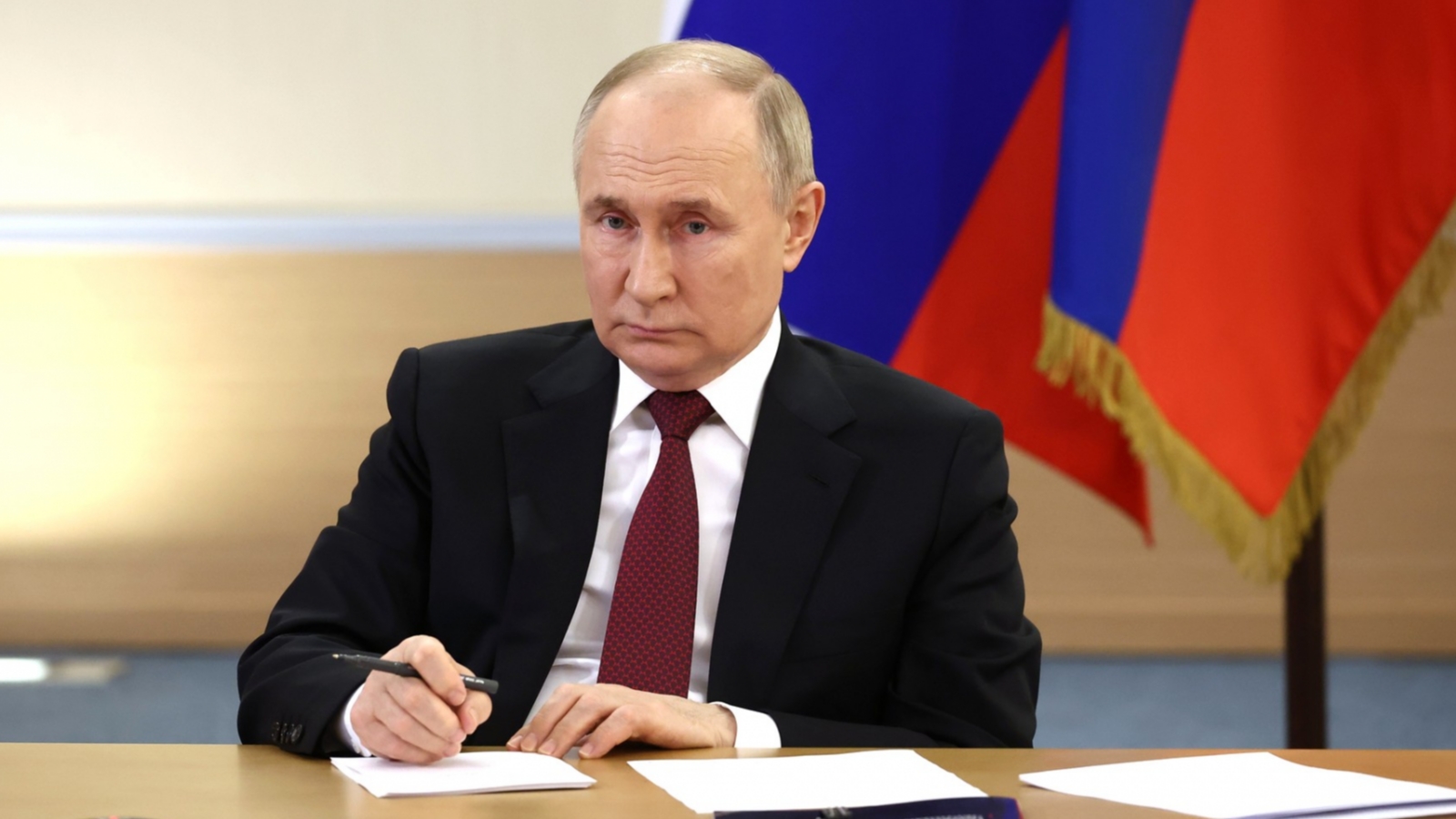 Путин: 30 000 заявок уже подано на участие в программе «Время героев»