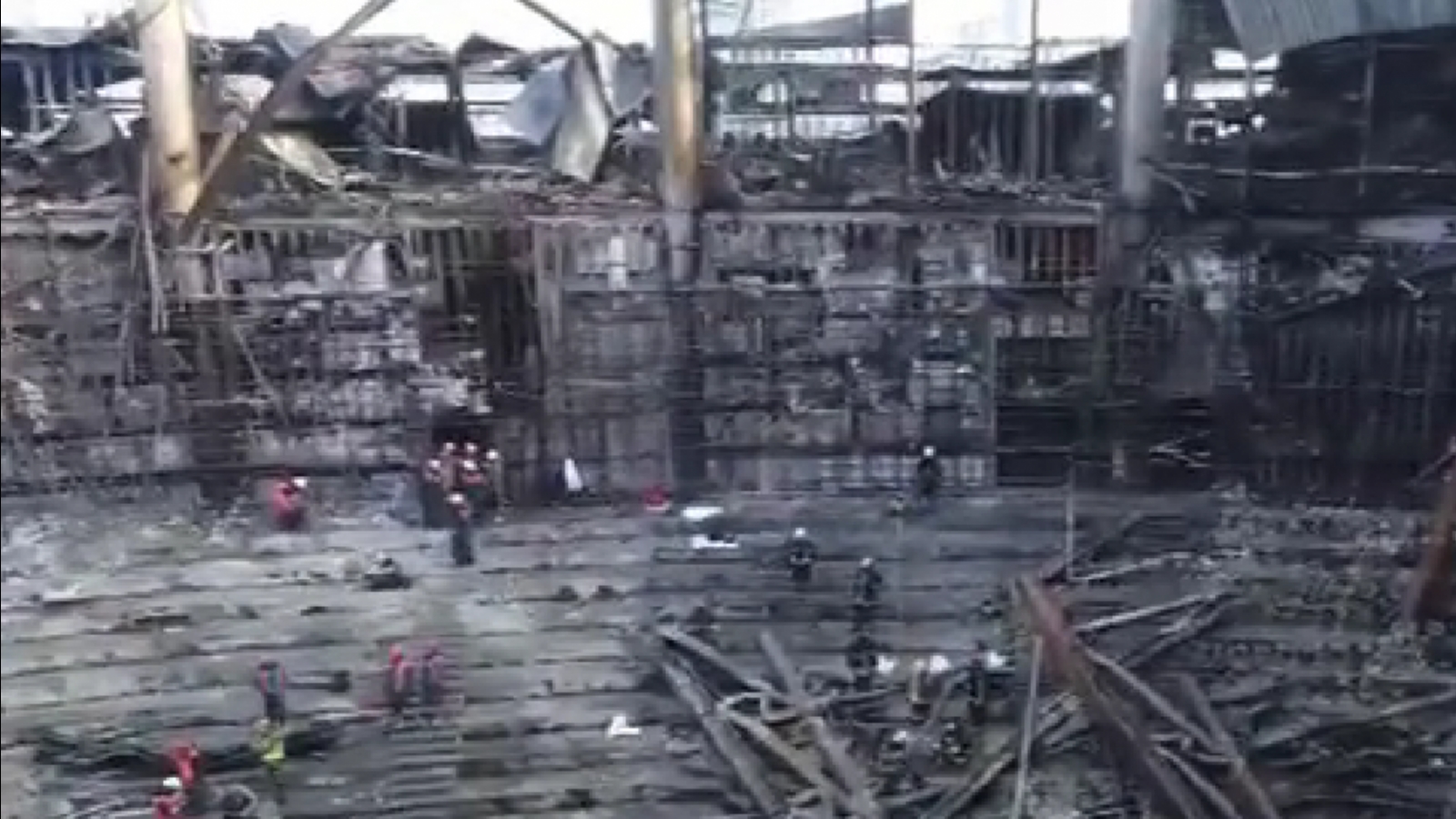 Зрительный зал «Крокуса» после разбора завалов показали на [видео]