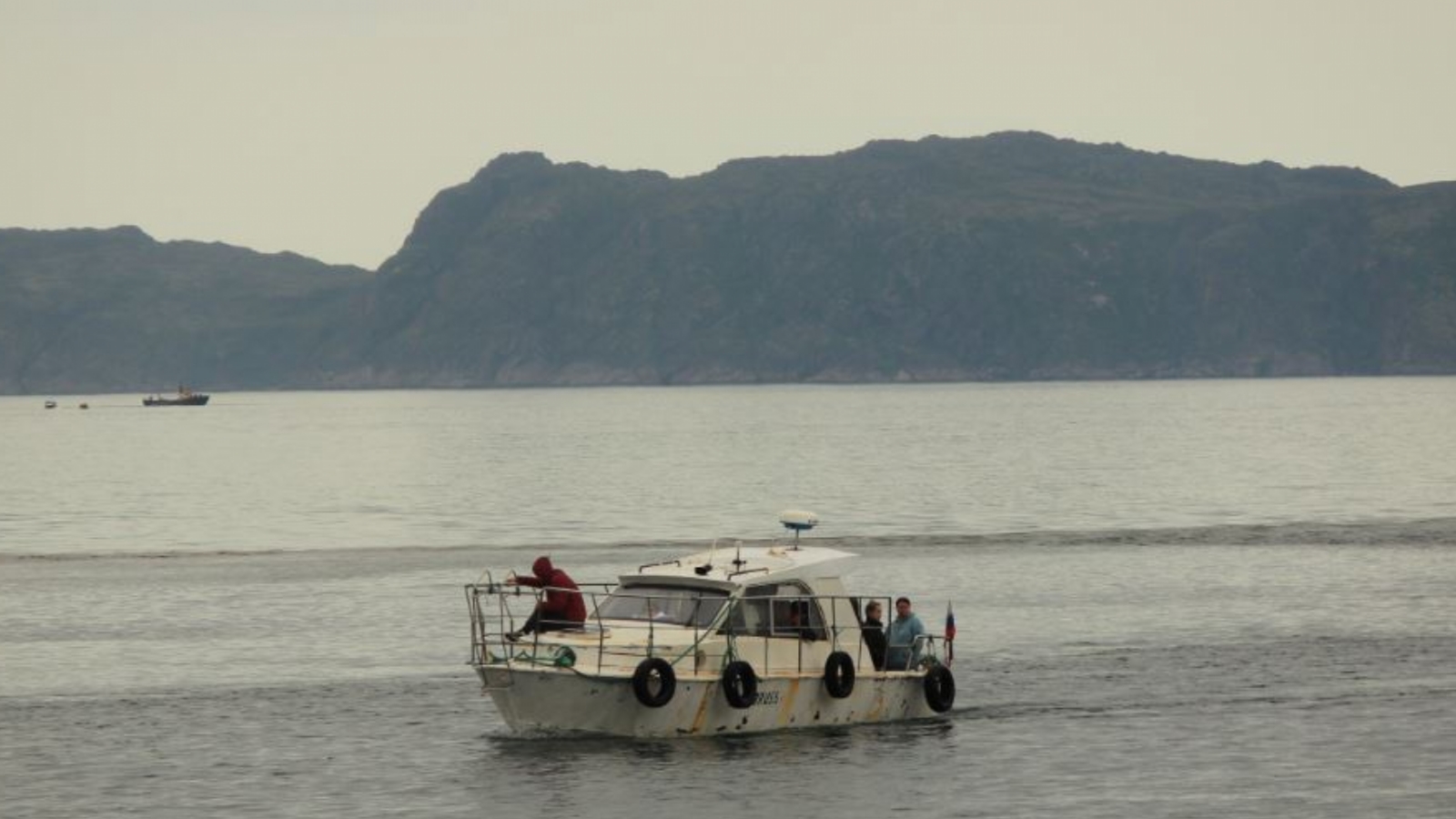 Маломерным судам ограничили выход в Баренцево море