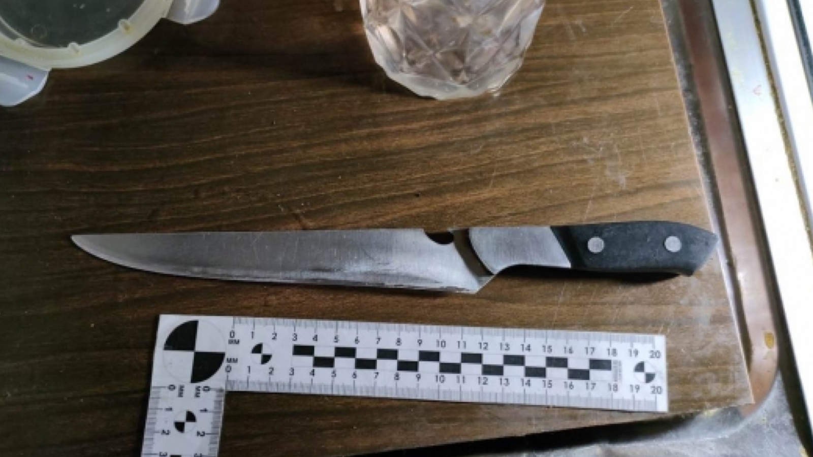 Множественные удары ножом: В Коле судят жестокого убийцу