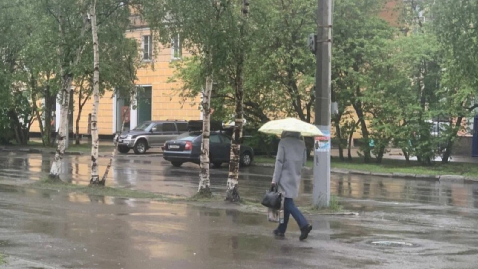 На выходных в Мурманской области - мокрый снег и дождь