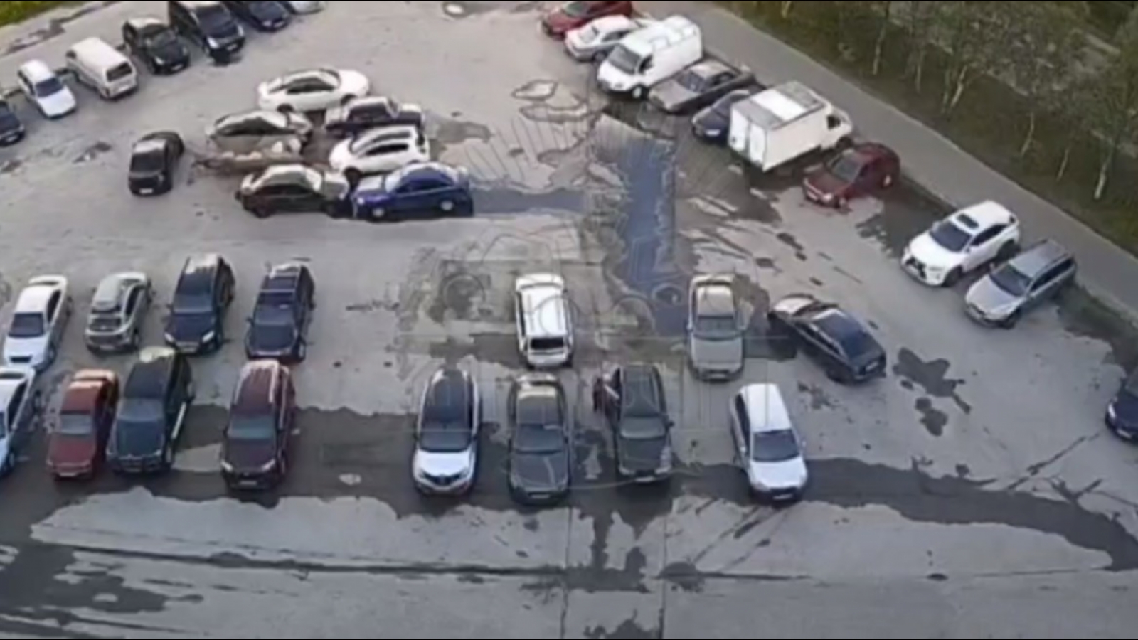 В Мурманске у автомобилиста украли противогаз [видео]