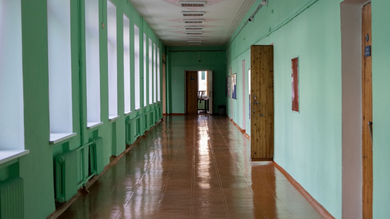 В мэрии Мурманска обосновали «короткие дни» в лагерях при школах 