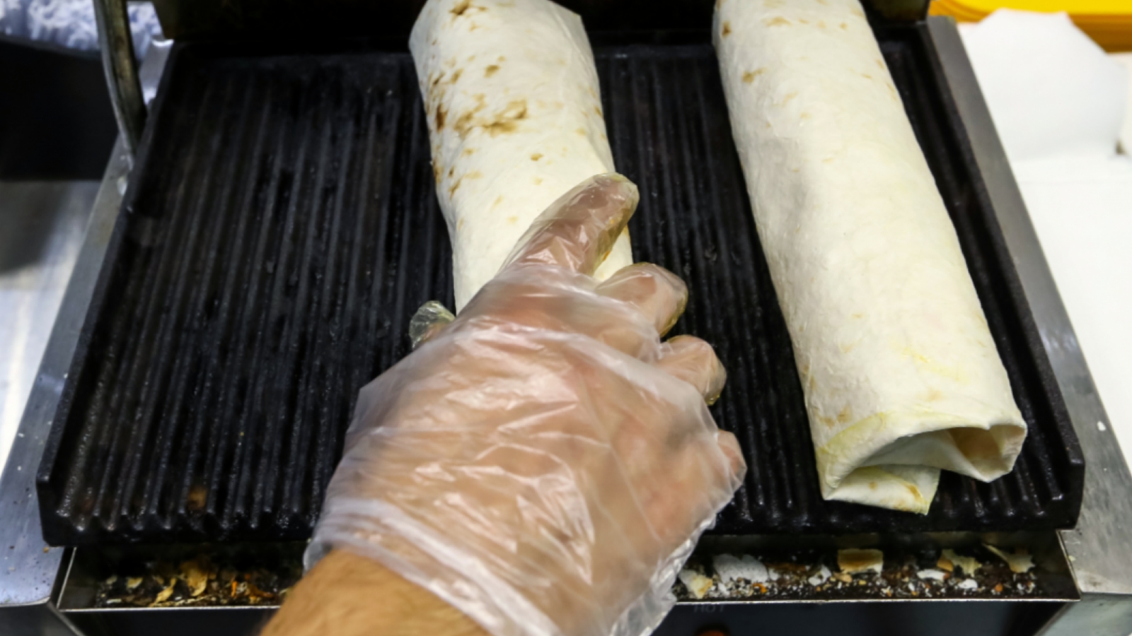 Ресторатор: Мурманской шаурмой выдавим с рынка американские хот-доги и бургеры