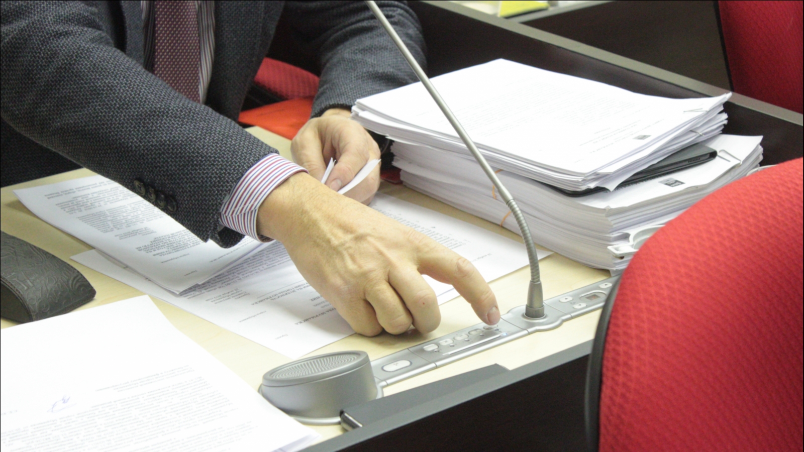 На выборы в горсовет Мурманска пока  зарегистрированы треть кандидатов