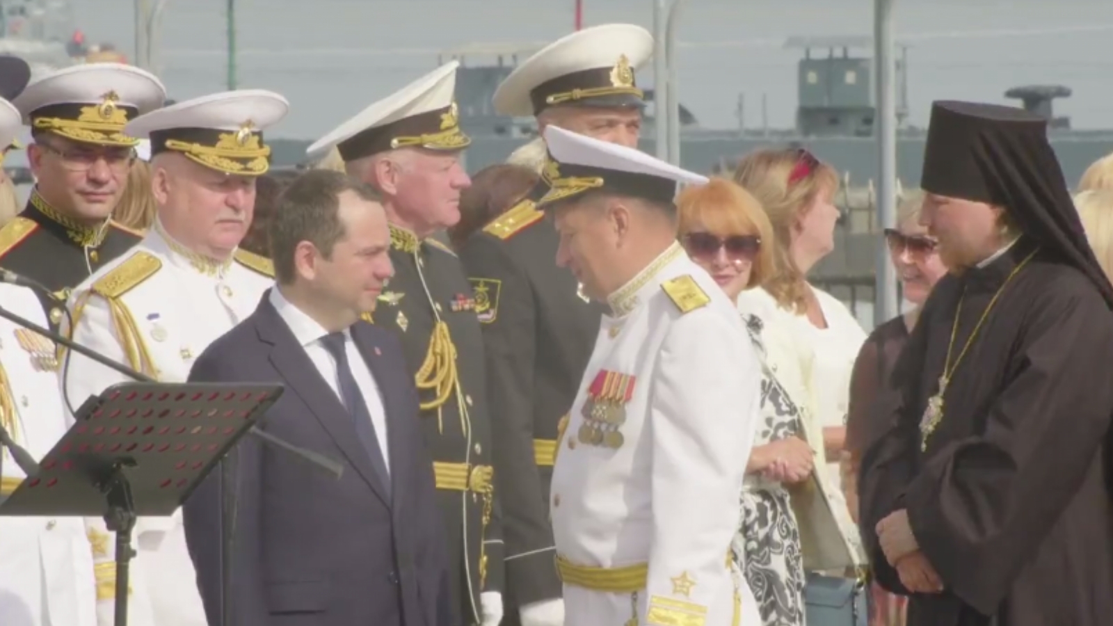 В Североморске проходит парад в честь Дня ВМФ