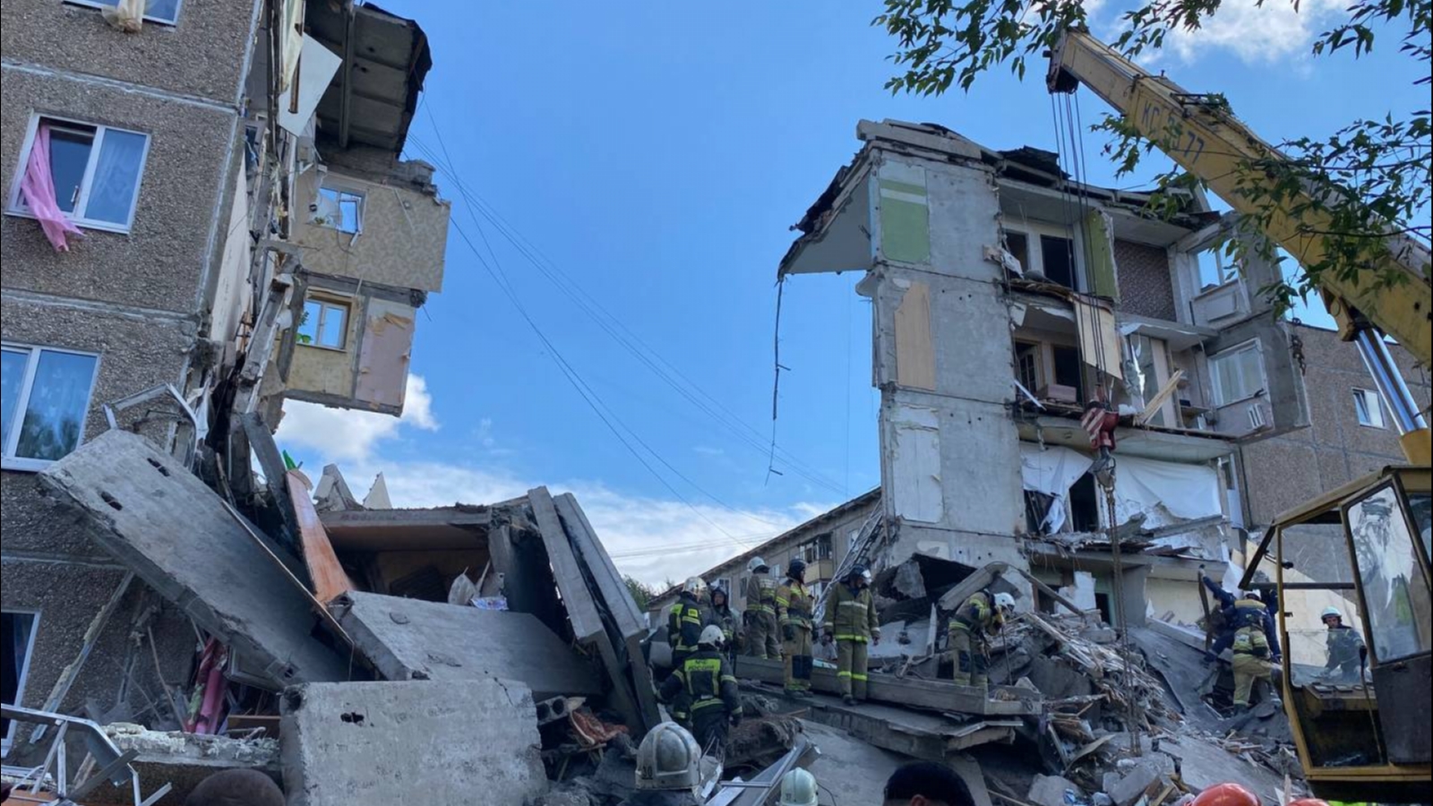 В российском городе из-за взрыва газа обрушился дом