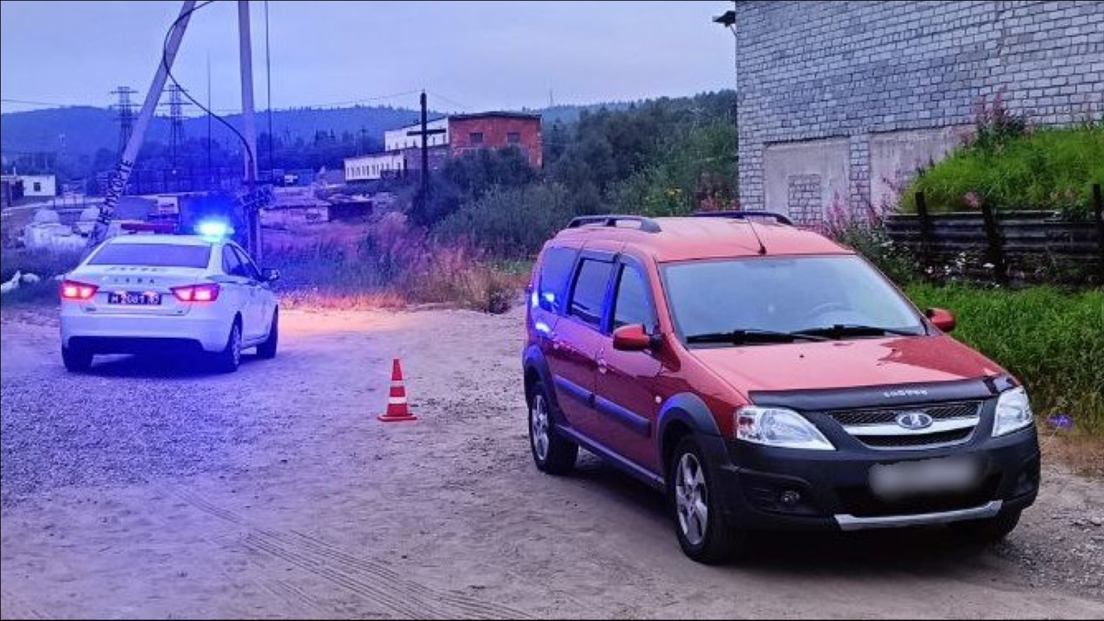 В Мурмашах нетрезвый мужчина упал под автомобиль